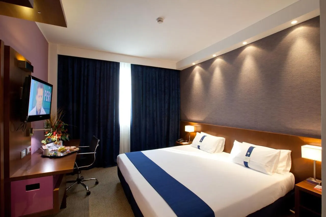 Holiday Inn Express Reggio Emilia By Ihg 3*,  Italie