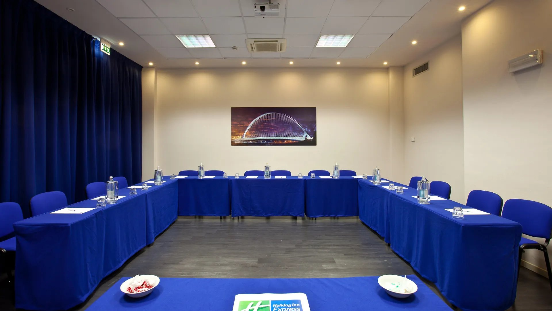 Holiday Inn Express Reggio Emilia By Ihg 3*,