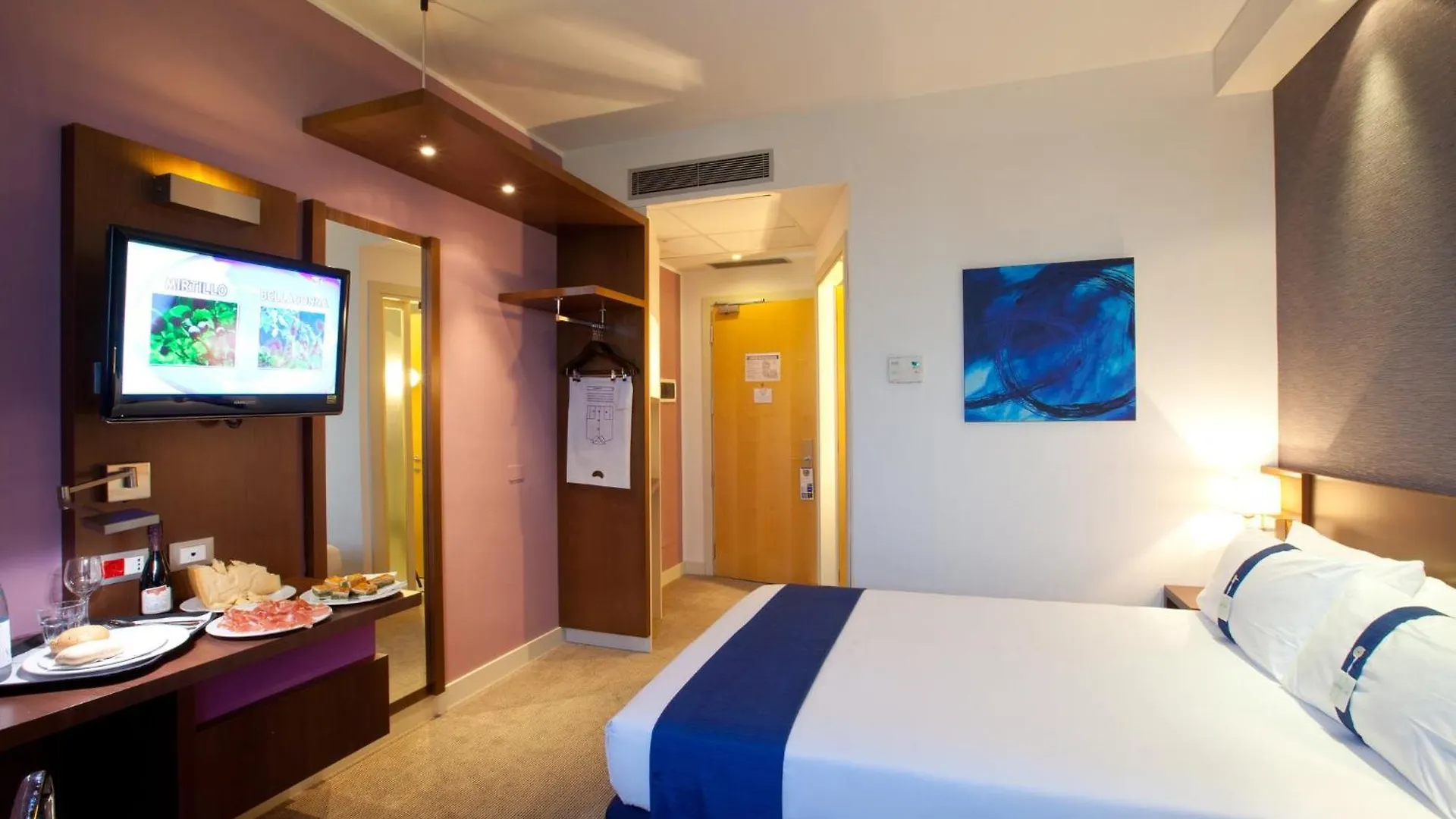 Holiday Inn Express Reggio Emilia By Ihg 3*,