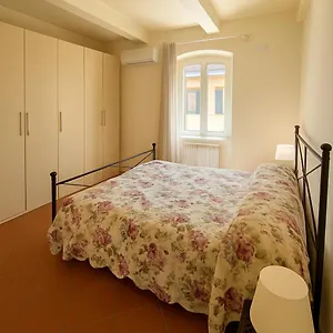 https://bilocale-la-piazza.it-tuscanyhotel.com