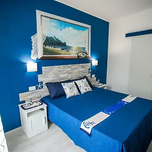 https://la-casa-del-pescatore-oliveri.sicilyhotelsitaly.net