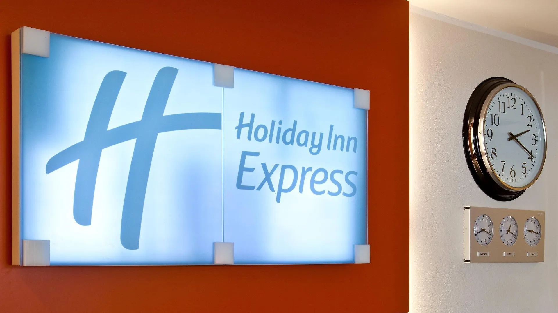Holiday Inn Express Reggio Emilia By Ihg Hotel