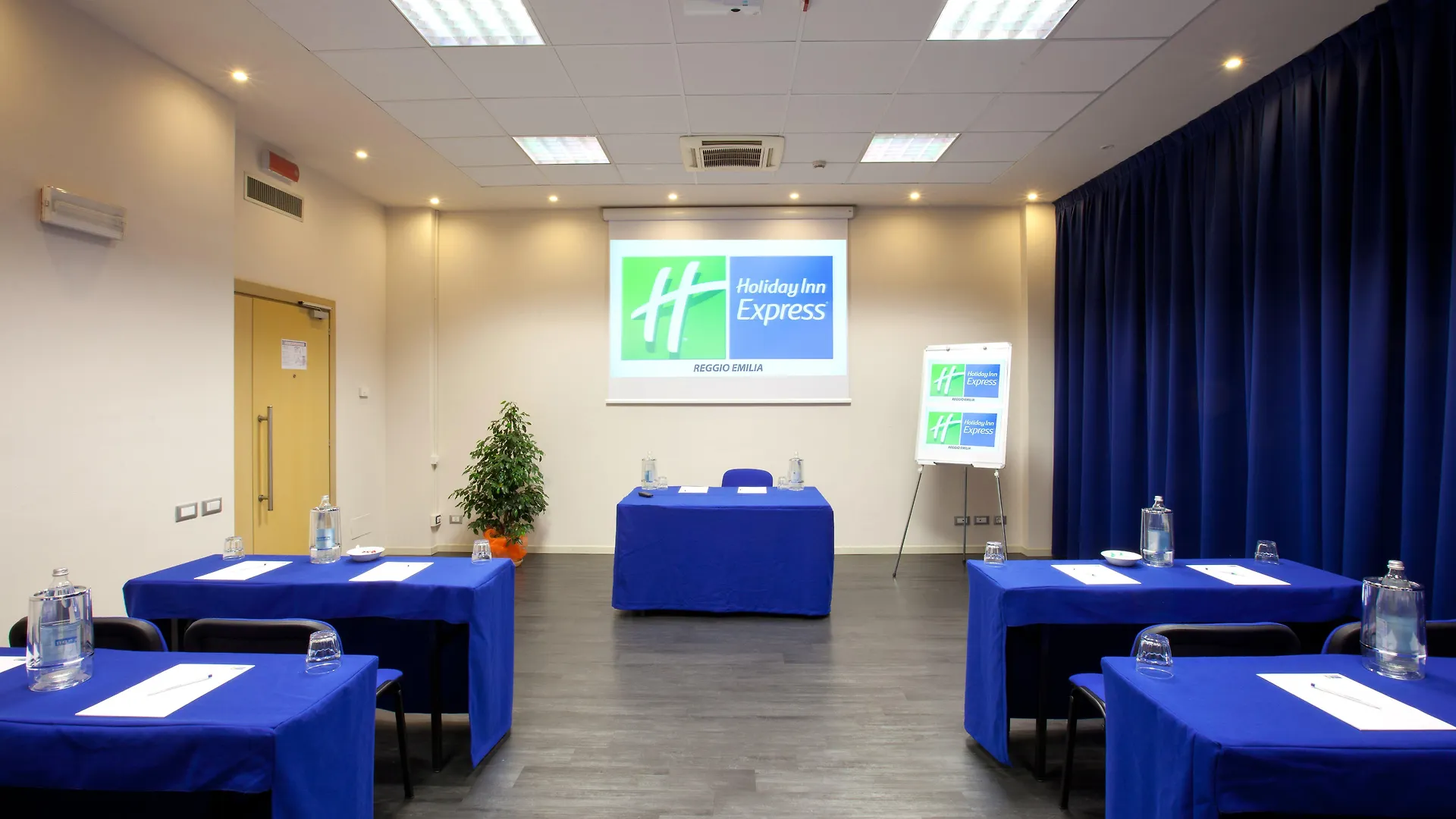 Holiday Inn Express Reggio Emilia, an IHG Hotel
